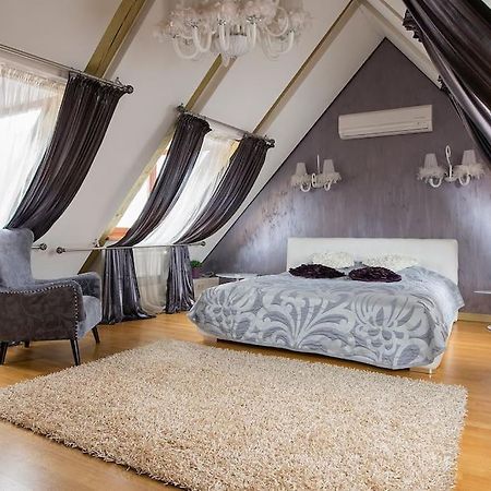 St.Roland Konventhof Apartment รีกา ภายนอก รูปภาพ