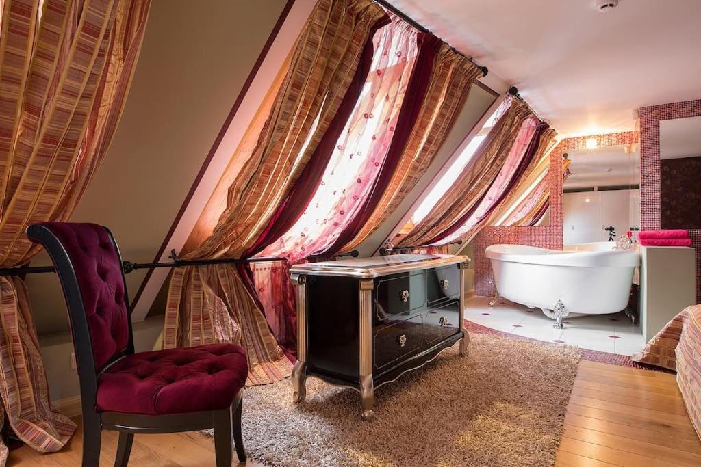 St.Roland Konventhof Apartment รีกา ภายนอก รูปภาพ